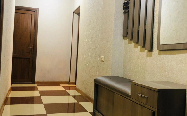 Apartment on Mamikonyants Street