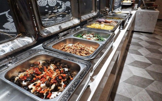 Huangzhicheng Hotel (Kunming Century City Dadu Motian Branch)