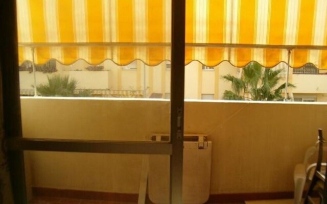 Malaga 100712 4 Bedroom Apartment By Mo Rentals