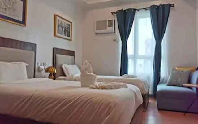 I Suites Hotel