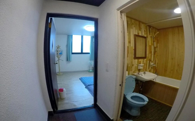 Gyeongju Two Wheel Guesthouse