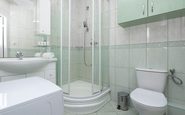 Reymonta Apartments by Renters