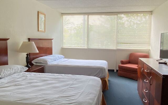 Miami Gardens Inn & Suites