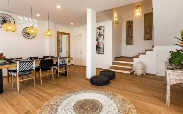 Villa Umara Seminyak Sun, Sand & Style: 5-min Walk to Beach!