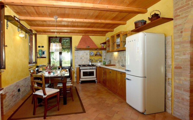 Elegant Villa in Montecosaro Italy with Hot Tub