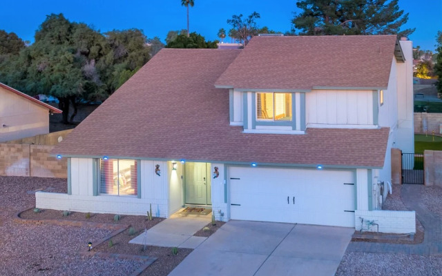 Rusty Spur by BlueBarrel Homes