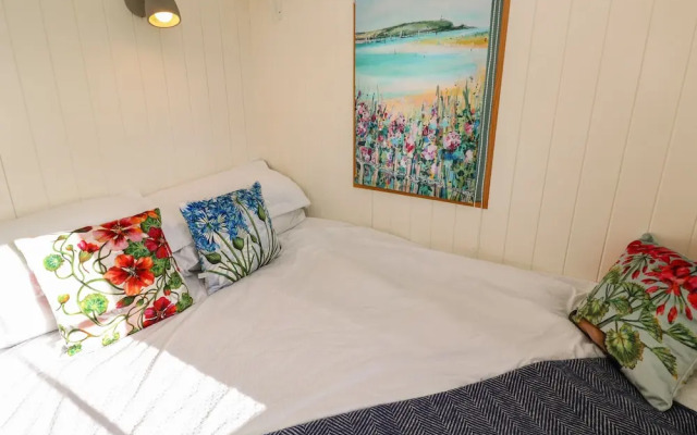 Lower Trewern Shepherds Hut