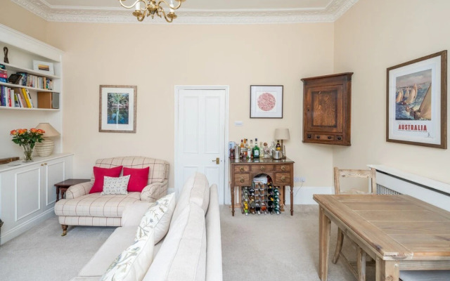 Altido Charming 1-Bed Flat In Pimlico, Near Victoria