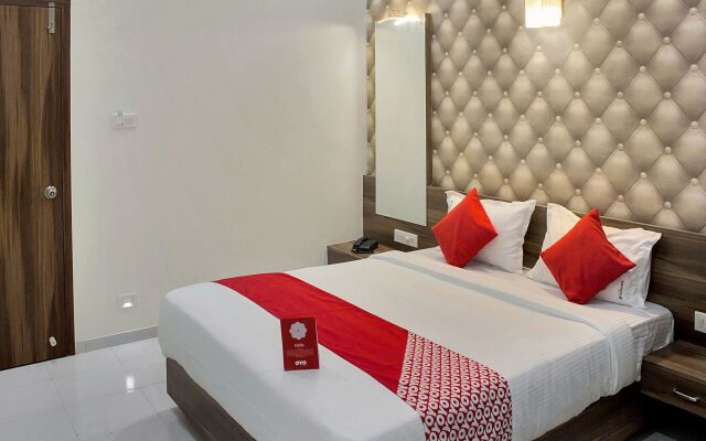 Collection O 11693 Hotel Sunshine