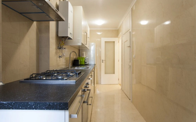 Santa Justa Suite by Homing