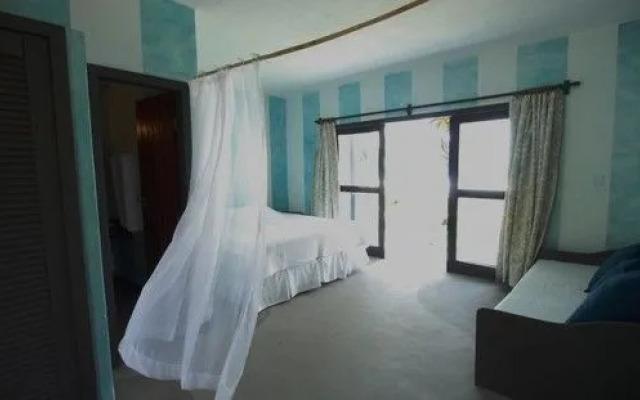 Peninsula Beach Club Hotel