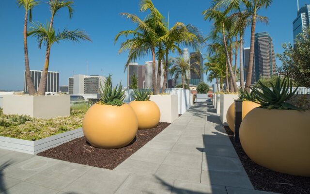 Ginosi Downtown Apartel