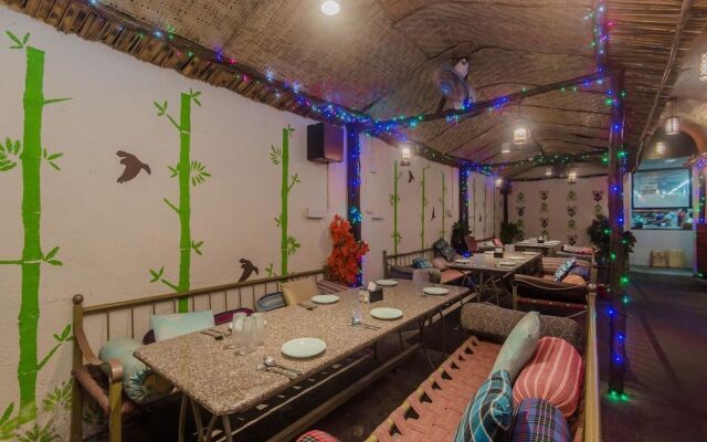 7879 Golden Tulipz Boutique Hotel