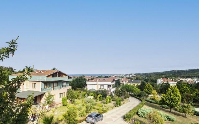 Remarkable Villa Close to Beach With Pool in Sile