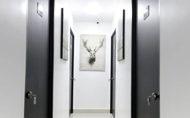 Red Velvet Inn Hotel