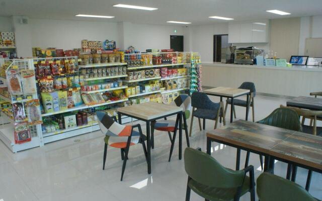 A Way To Gwaneumsa Temple