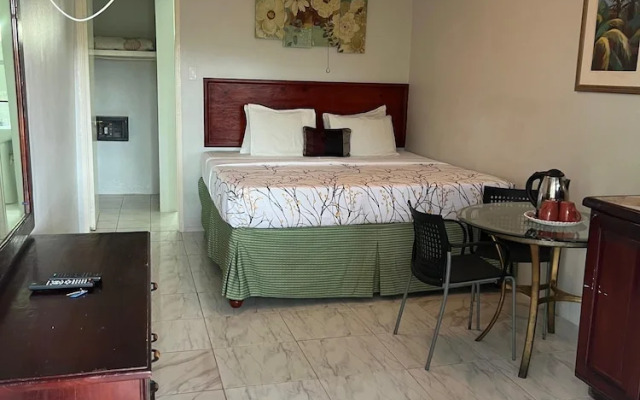 Paradise On The Rocks Hotel