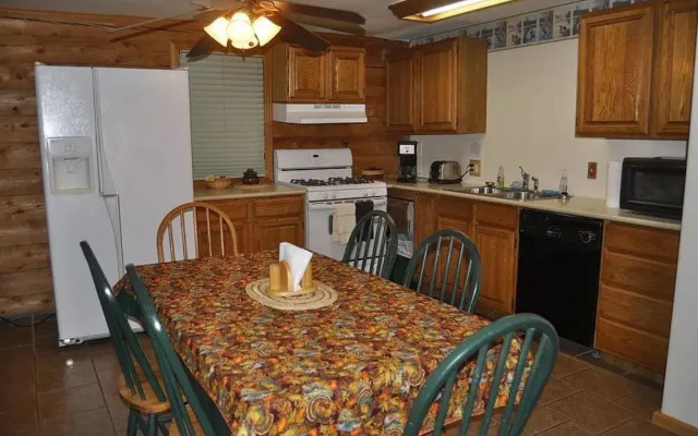 Daniels Lake Lodge B&B