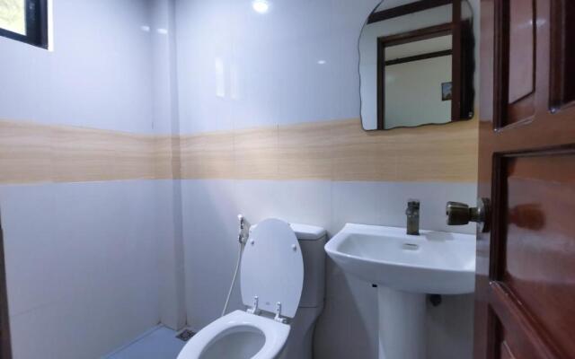 Alocasia Hostel
