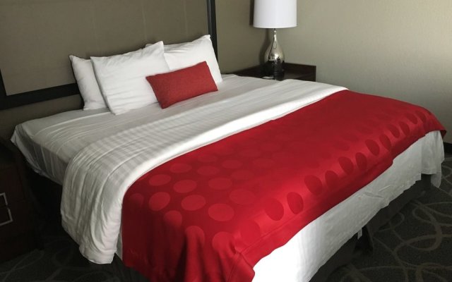 Ramada Hotel Des Moines Airport