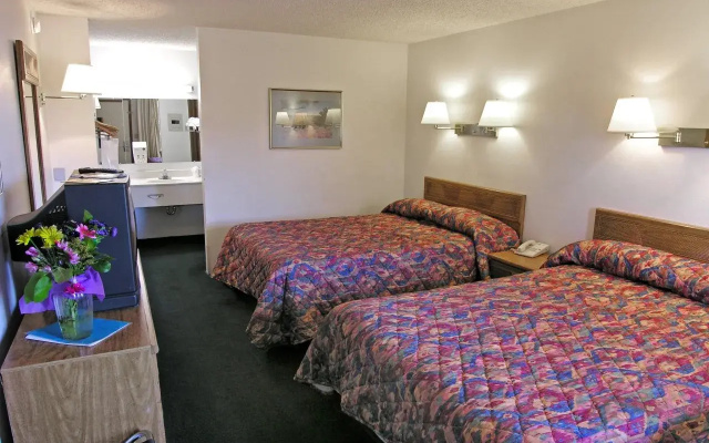 Sundowner Inn Forsyth I 94