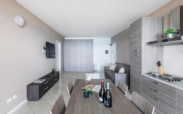 Residenza Miralago With Pool - Two-bedroom With Terrace