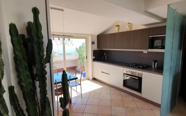 Penthouse von Gloeden