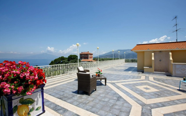 Johanna Park Hotel