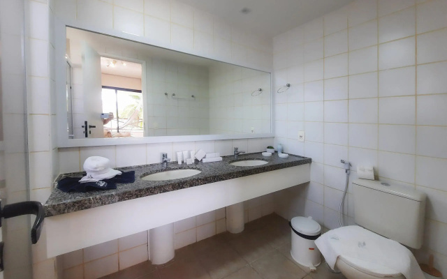 Aquaville 2 Suítes c/Varanda Pé na Areia 5 Pessoas
