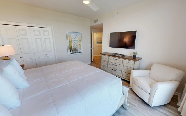 Silver Beach 1104w 3 Bedroom Condo