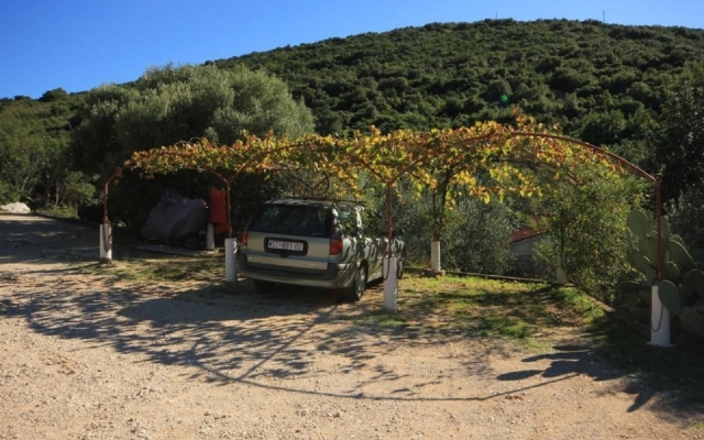 Holiday house Paulo3 - close to the sea Cove Rogacic (Vis), Island Vis