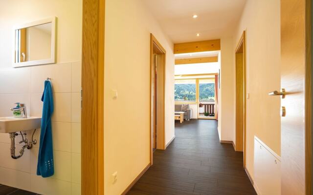 Sunlit Apartment near Ski Area in Weissensee