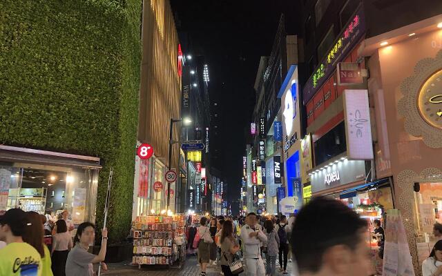 Line Hotel Myeongdong