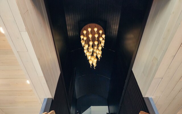 The Hotel at Falcon lake