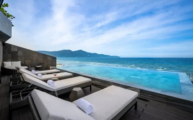 M SUITE Danang Beach