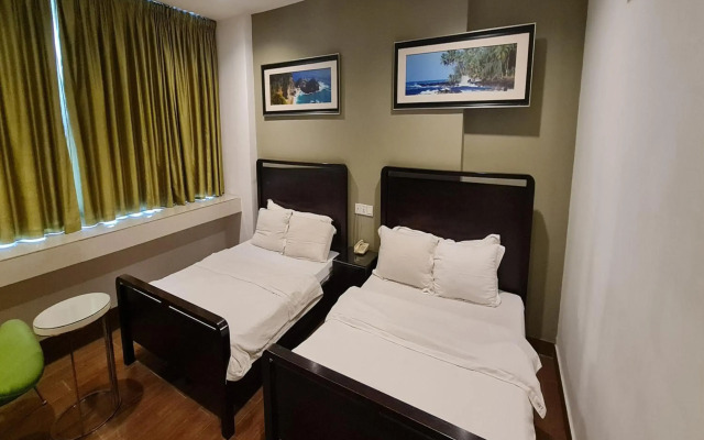 Hotel O Crossroads Hotel