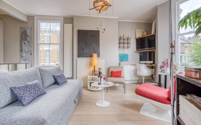 Beautiful and Airy 1 Bedroom Flat - West London