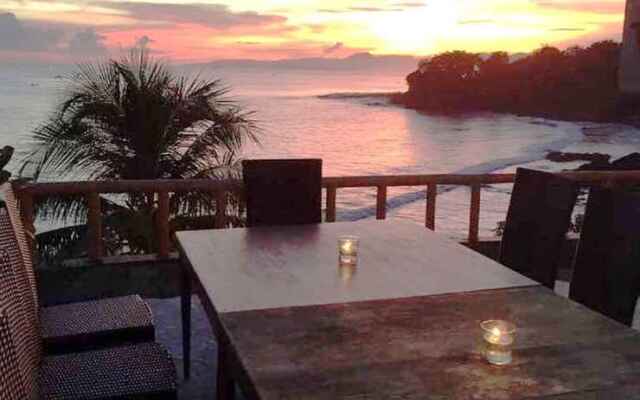 Bayu Amrta Hotel & Restaurant
