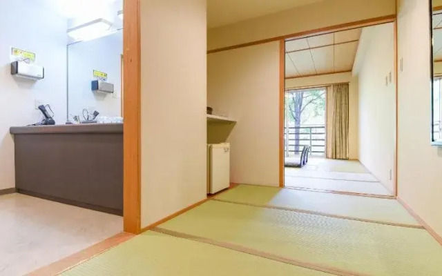 Higashiyama Onsen Maple Plaza