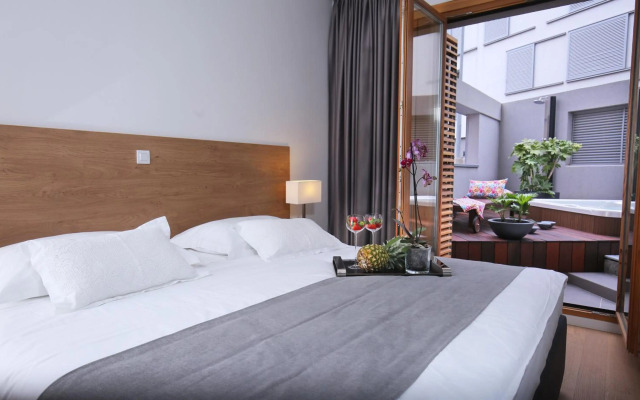 Luxury Apartment Kampanel