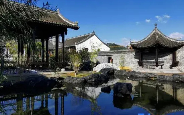 Pingyue Inn