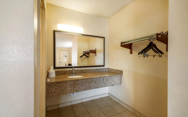 Motel 6 Washington, DC - Convention Center