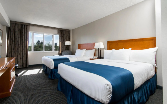 Park Town Hotel