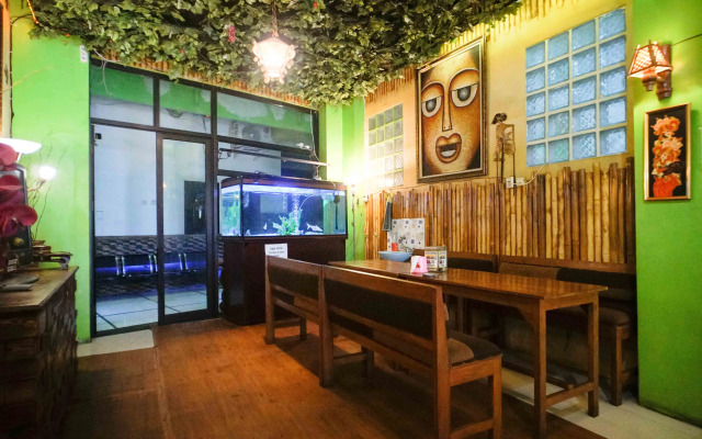 OPO Guest House Syariah Malang RedPartner