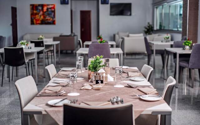 Sami Court Airport Hotel Abuja