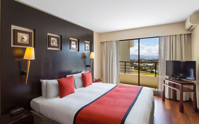 Ramada Hotel & Suites Noumea