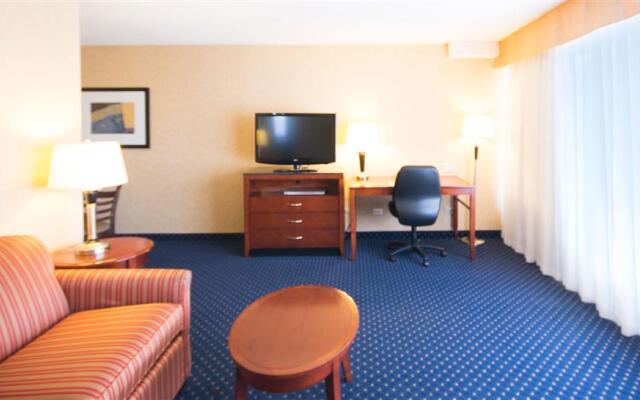 Best Western Plus Suites Downtown