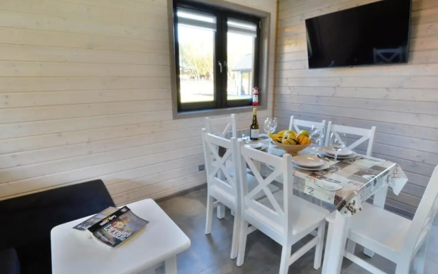 Cottage in Sianozety Near the Beach