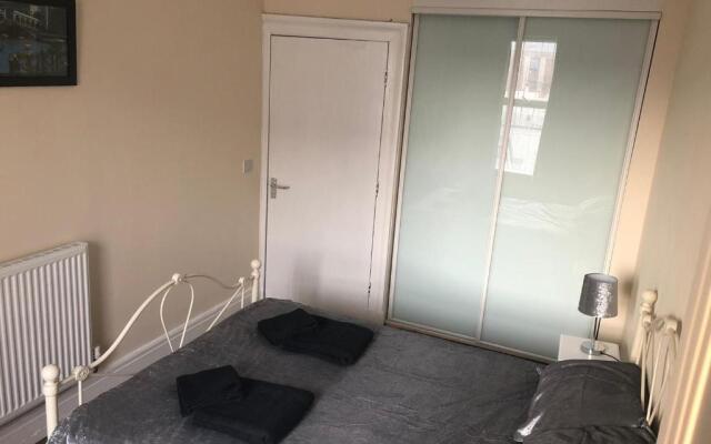 Sandy Pad's Apartments