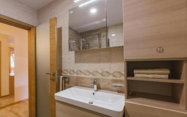 Apartment Ledrar